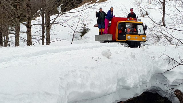 kavruna çikarken galer köprü kaçkar kavrun dağ evleri.