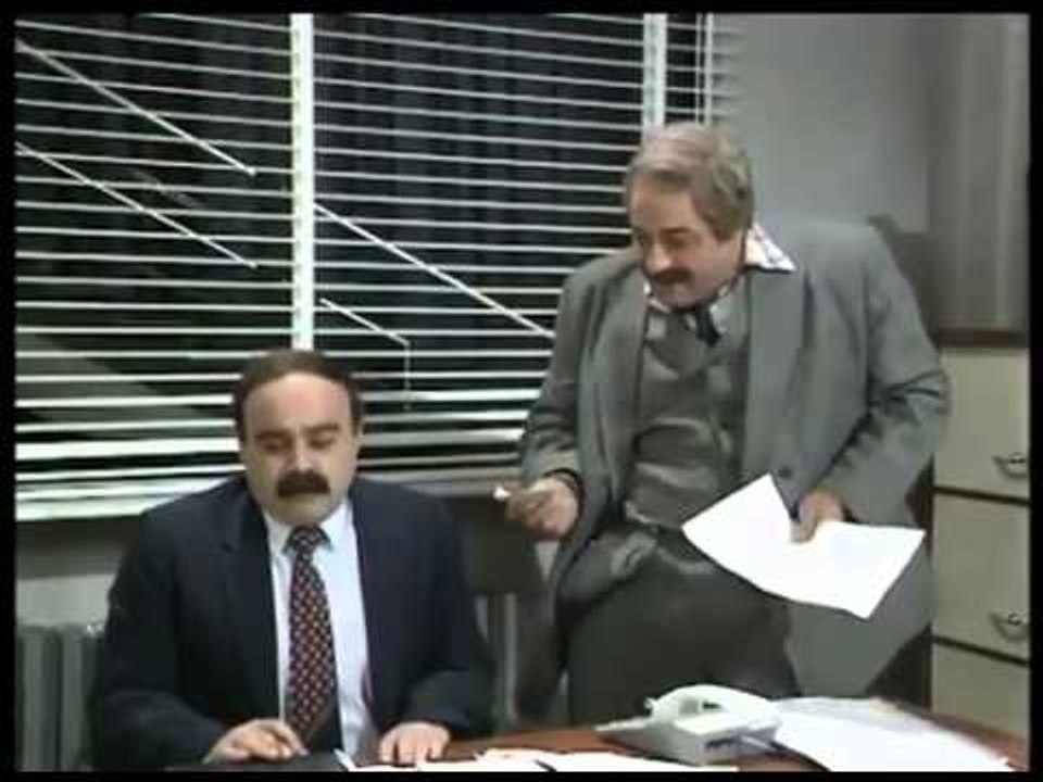 مسلسل يوميات مدير عام الجزء 1 ـ الحلقة 19 التاس...
