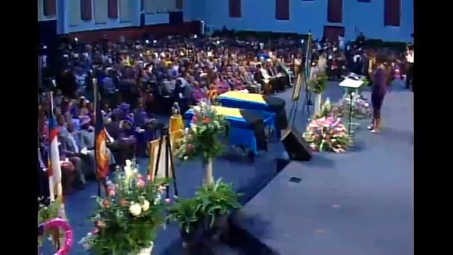 CeCe Winans at Dr. Myles and Pastor Ruth Munroes Funeral