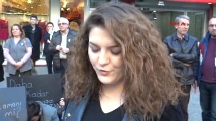 Balıkesir CHP'li Gençlerden Cansel İçin Oturma Eylemi