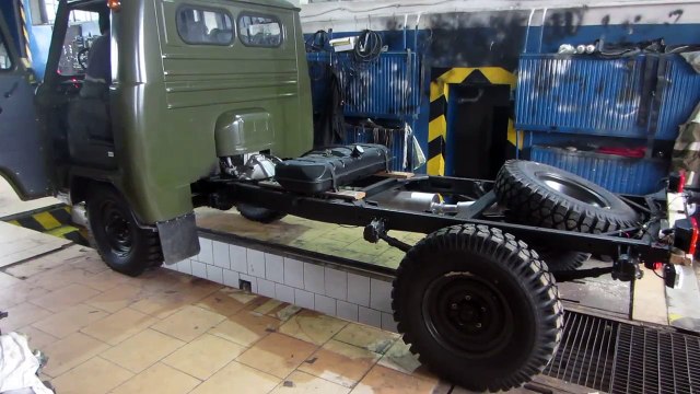 UAZ 3303 start silnika