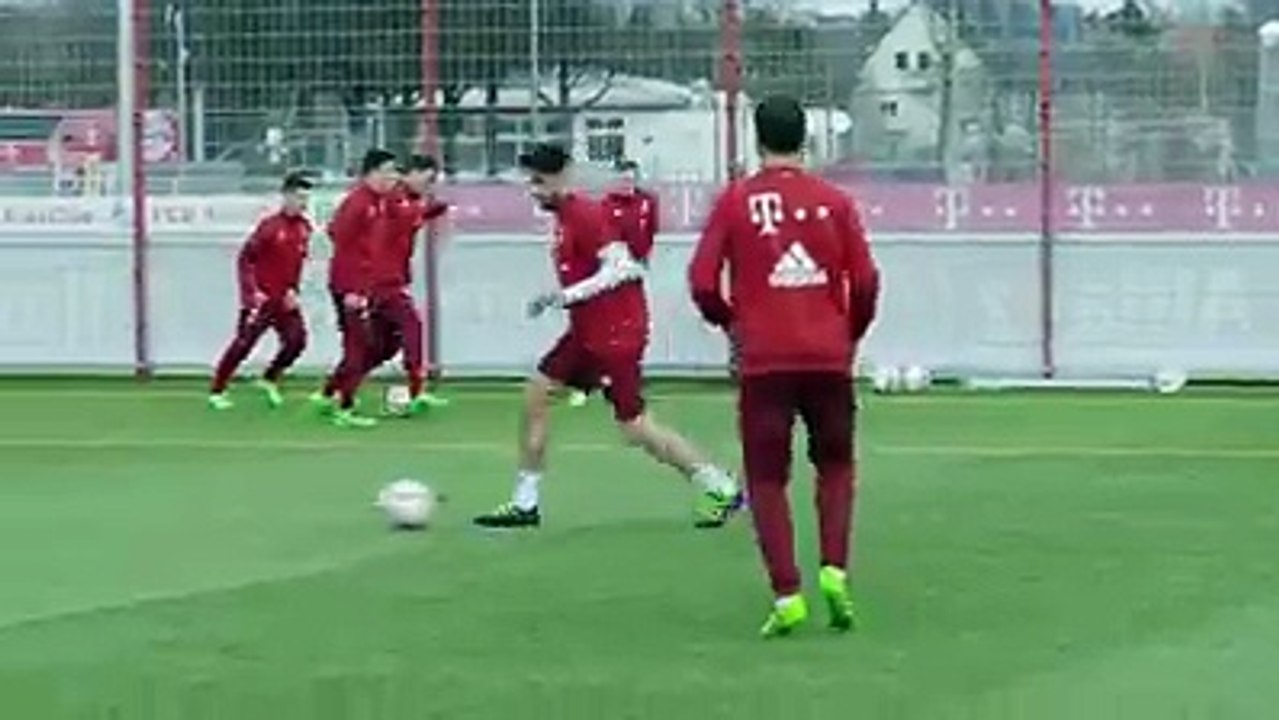 Thomas Muller - Funny Moment