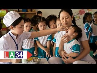 Long An đồng loạt cho trẻ em uống Vitamin A | LATV