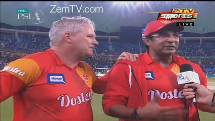 Tom You look great in Shalwar Kameez - Waseem Akram