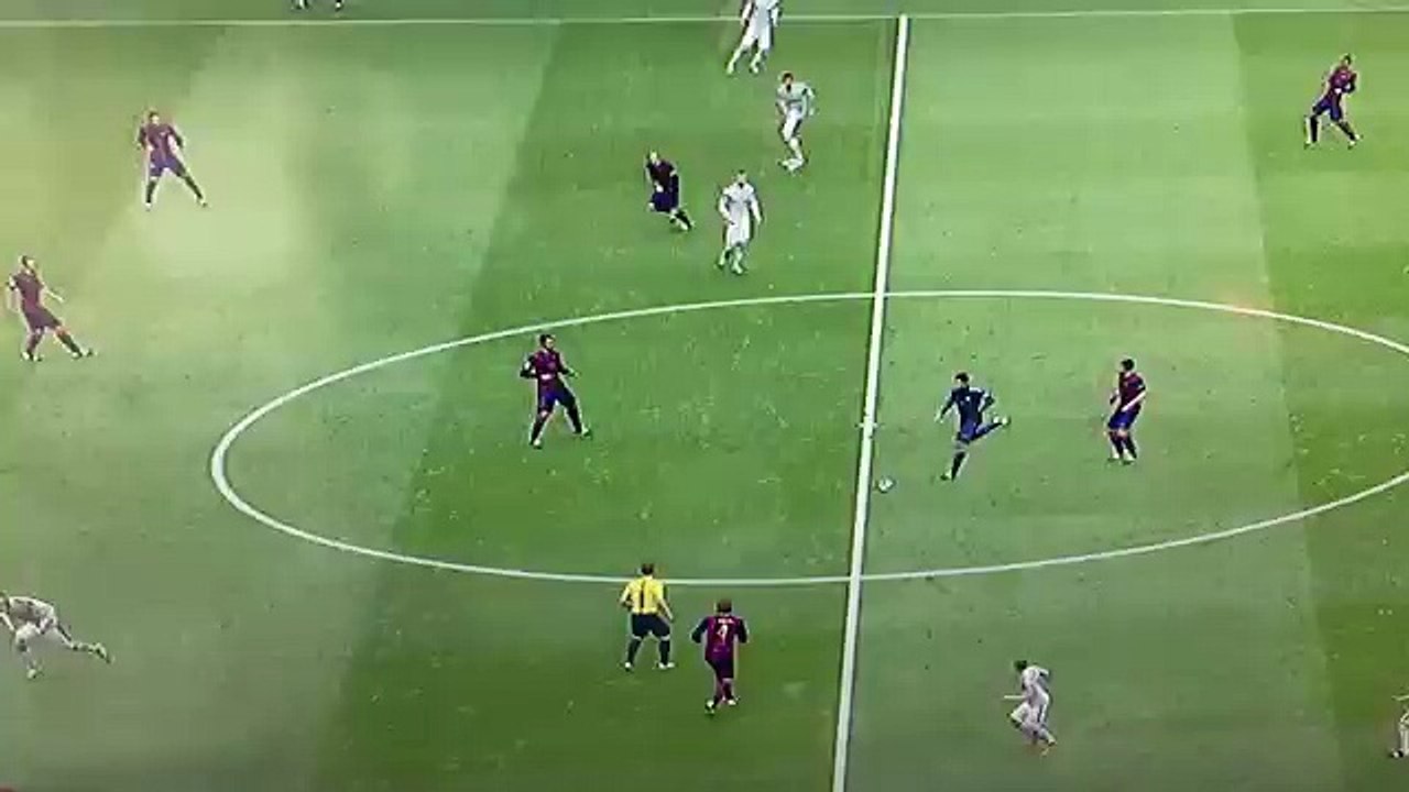 Golazo del portero  Real Madrid vs Barcelona FIFA 15 (Latest Sport)