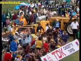 imran khan huge sixes to australia