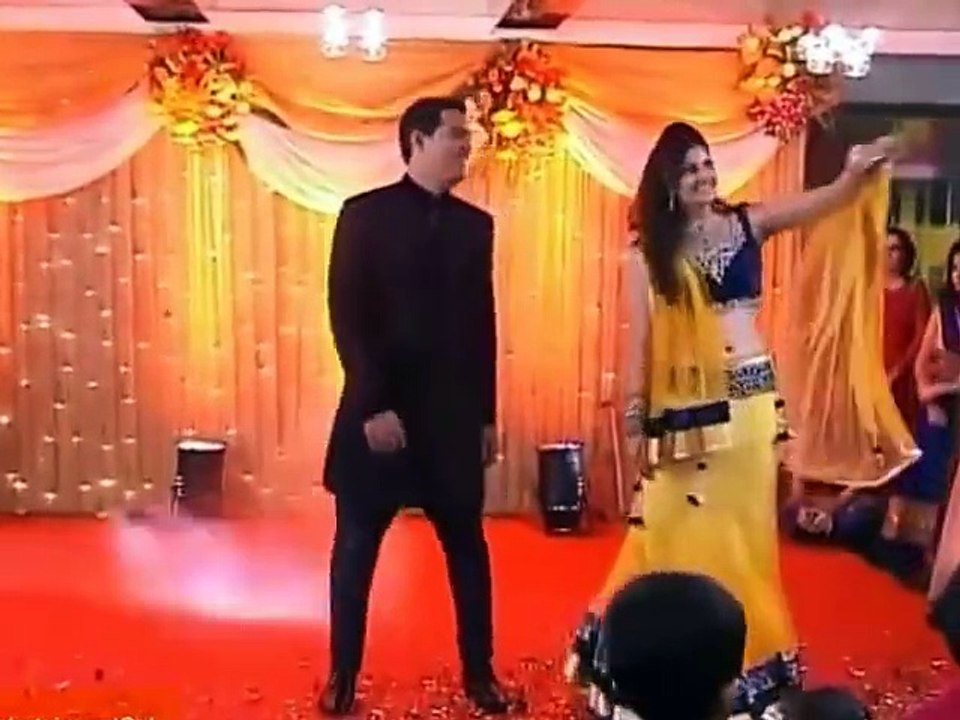 Best Wedding Dance - Bride and Groom Best Wedding Dance Performance