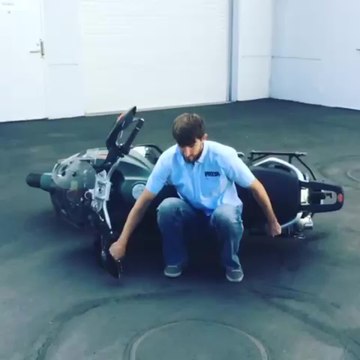 How To Safely Pick Up A Dropped Motorcycle | MC GARAGE VIDEO