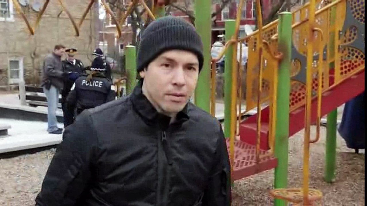 Chicago PD 3x16 Sneak Peek #1 "The Cases That Need To Be Solved" - SUB ITA