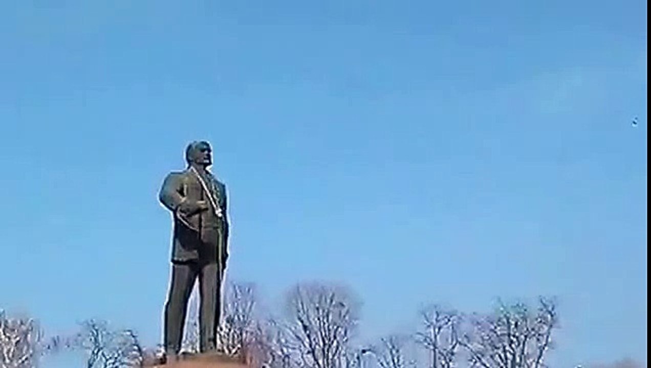 Падение ленина в Белой Церкви