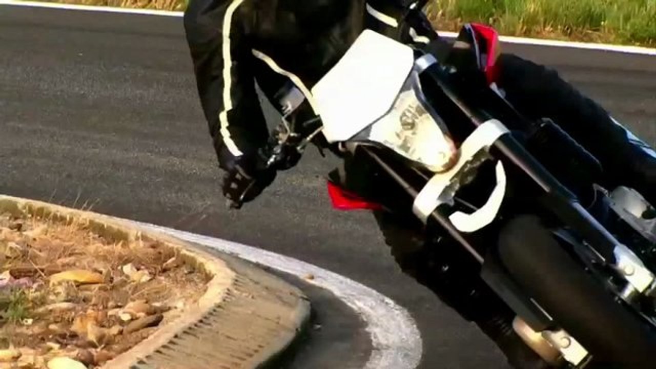 Husqvarna_Nuda_900_Teaser
