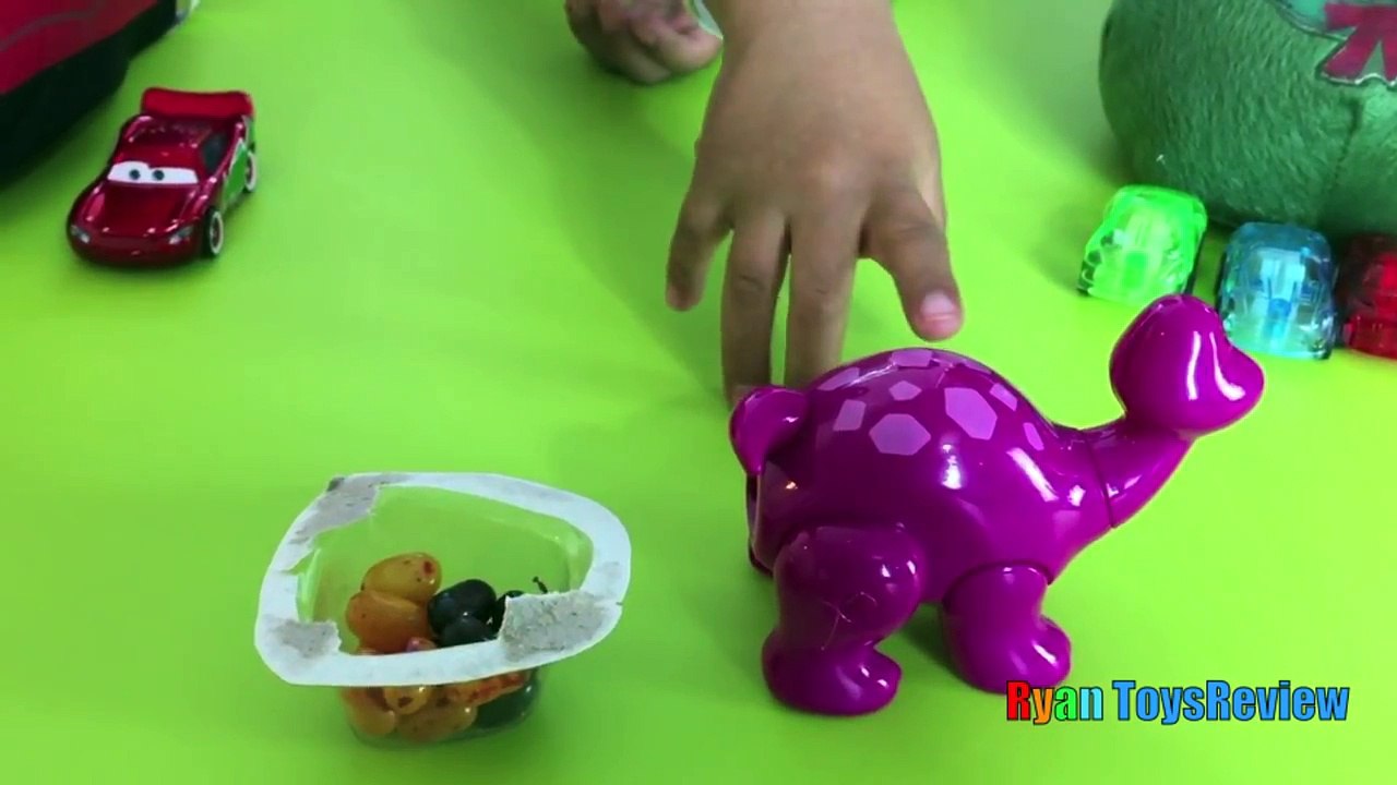 SURPRISE TOYS in Christmas Stocking Spiderman Ninja Turtle Disney Cars Toys Kinder Egg