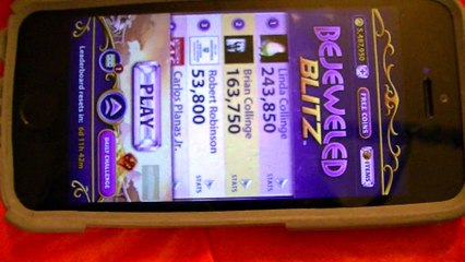 Quickly and easily crash Popcap's Bejeweled Blitz on any apple device by rapidly pressing on daily challenge!
