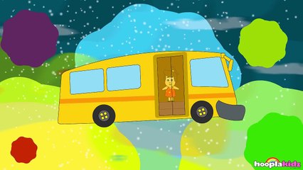 Wheels on the Bus Go Round and Round Nursery Rhyme - Spanish Version (Canciones infantiles)