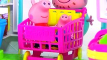 Pig George e Familia Peppa Pig Fazem Comprão na Lojinha Shopkins em Português br
