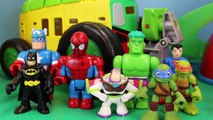 Surprise Toys with Peppa Pig and Mickey Mouse and Ninja Turtles Advent Calendar Day 24 and Star Wars