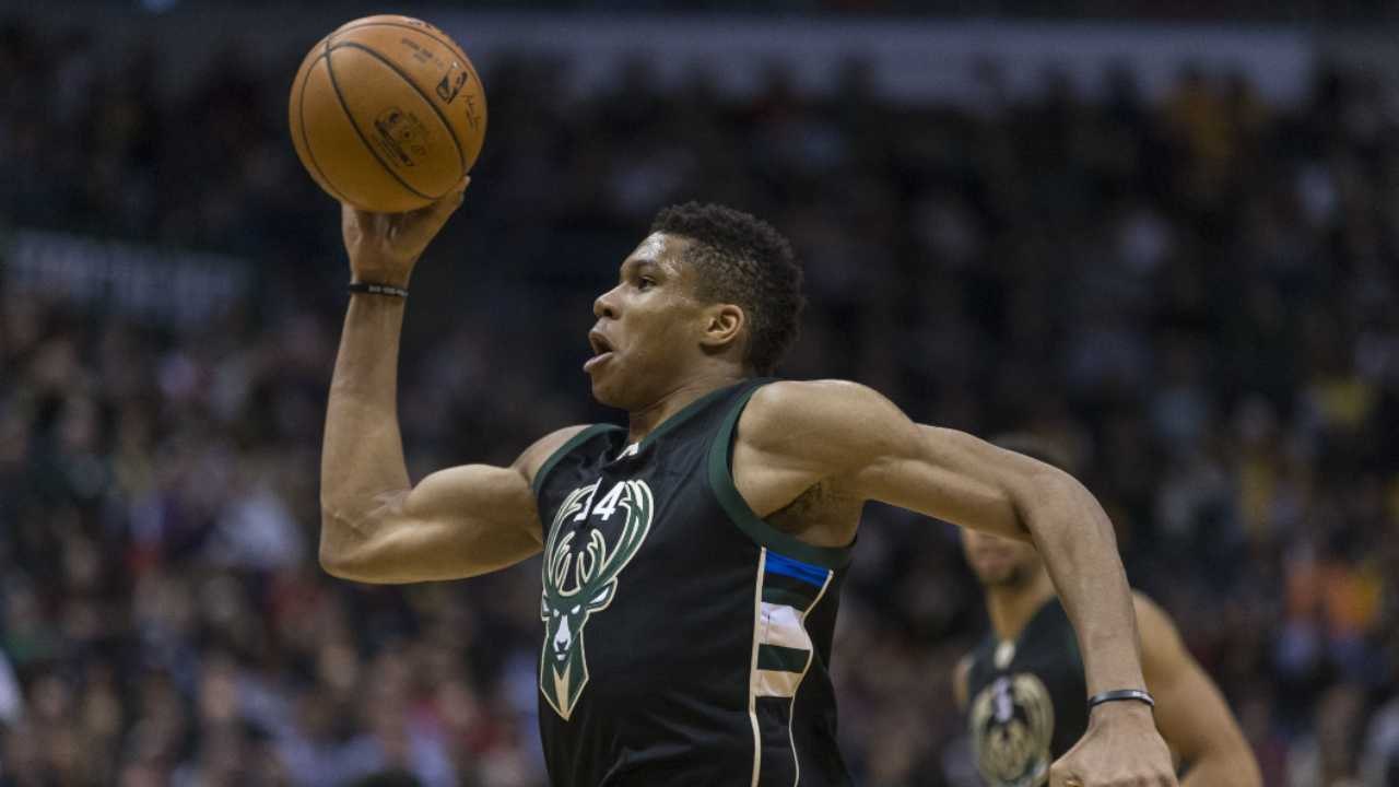 Gardner: Giannis Shines in Kobe Farewell