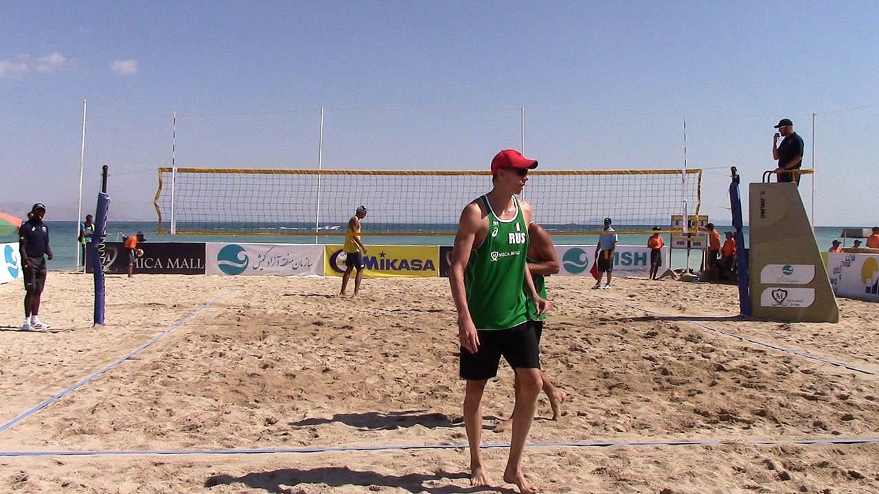 1 RUS VS RUS 2/0 Stoyanovskiy/Yarzutkin VS Liamin/Barsouk (21-16, 21-17)