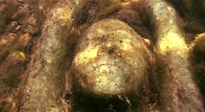 Underwater Sculptures help restore reefs