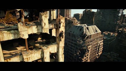 Allegiant---The-Divergent-Series---The-Kiss--official-FIRST-LOOK-clip-2016