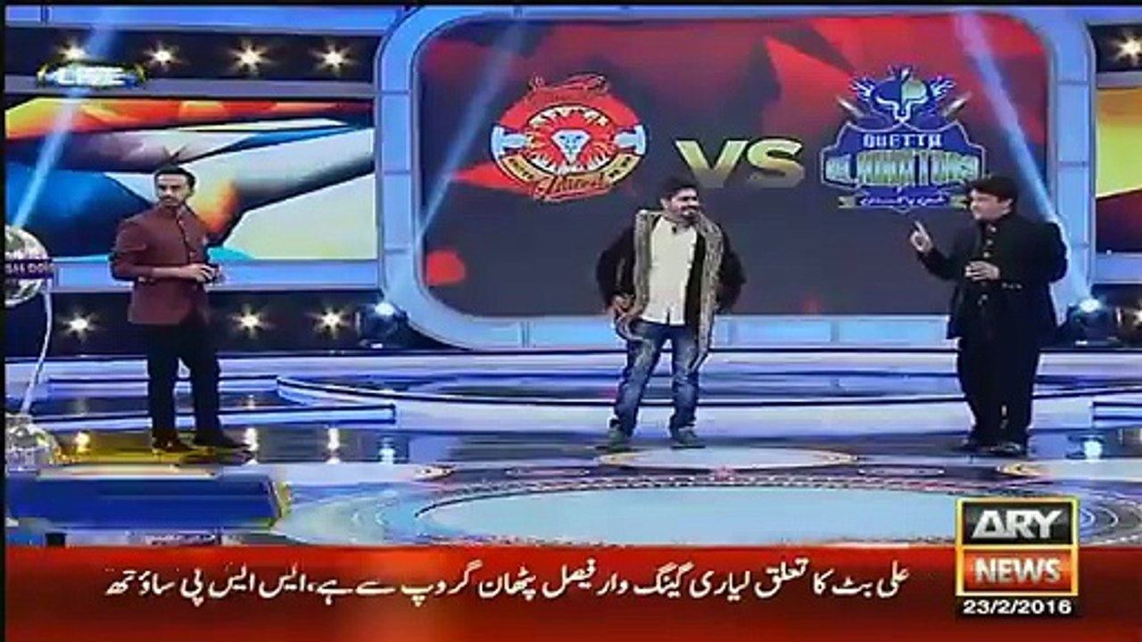 Fight between Waseem Badami and Ali Hassan in LIVE Show