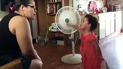 hija regaña a la madre