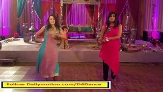 Indian Girls Doing Rocking Dance - HD