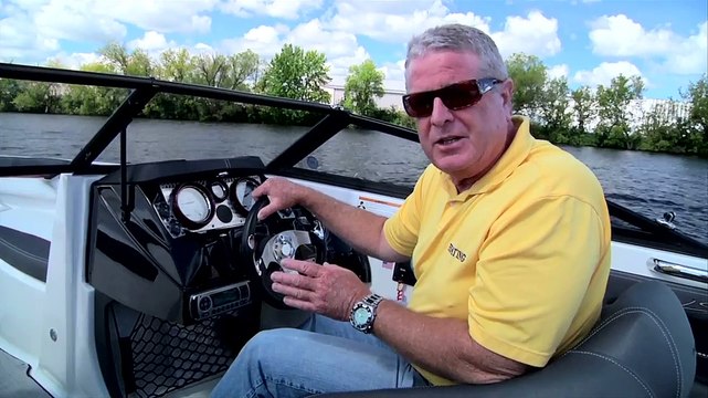 Larson LSR 2100 - Boat Buyers Guide 2013