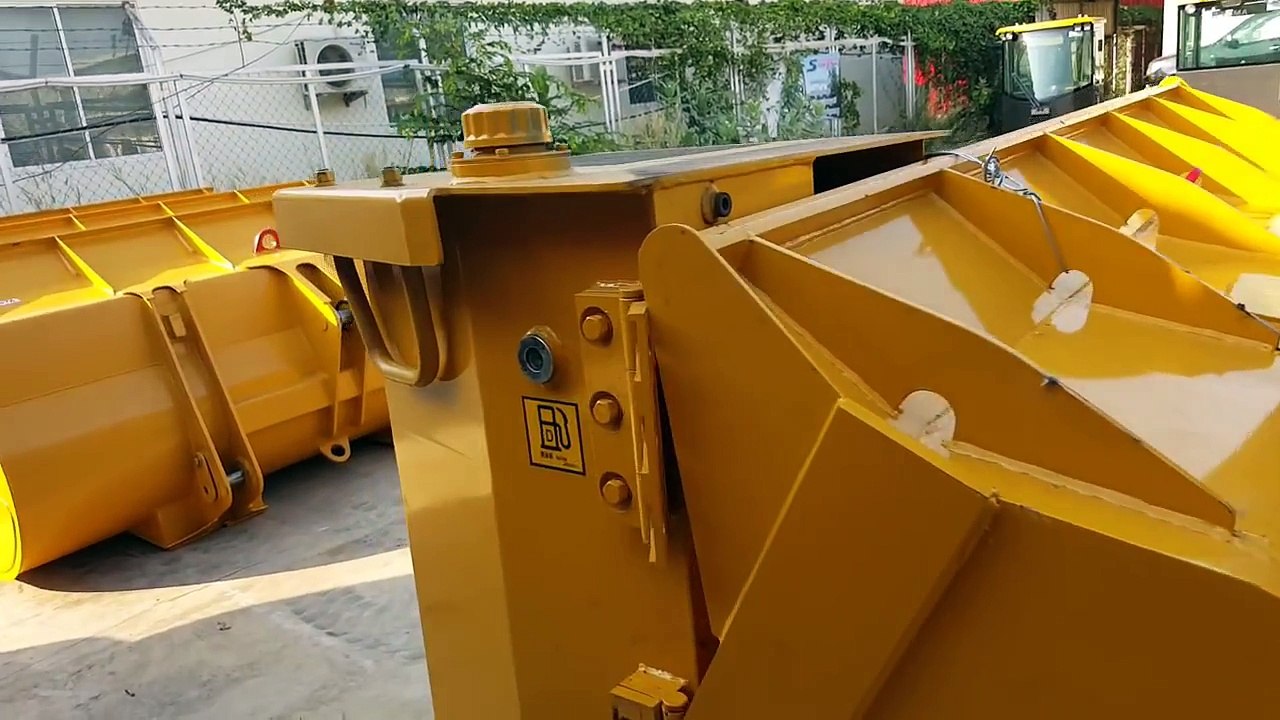 amazing heavy equipment, wheel loader XGMA XG955H just arrieve and instalation #1