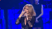 Céline Dion revient sur scène et rend un hommage bouleversant à René Angélil