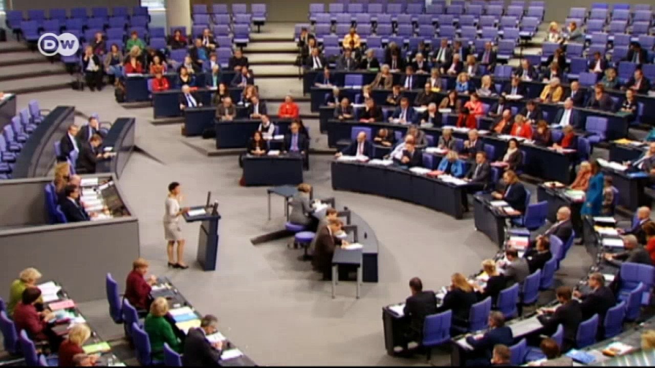 Ein Fotograf sucht die Spuren der Macht | Euromaxx