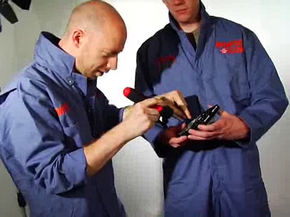 PopSci 5-Minute Project: Floppy Disk Pen Holder