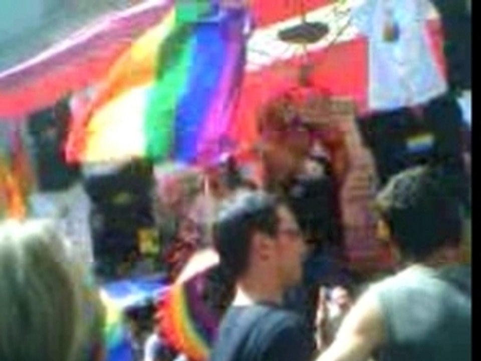 gay pride 3