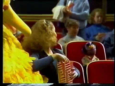 Sesame Street - Going to a Movie