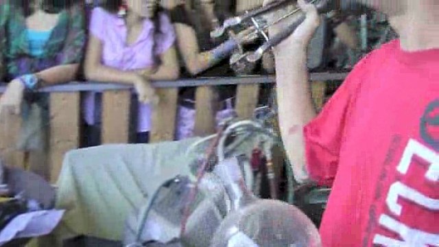 UN PROJET d'ARTS APPLIQUES de l'esquisse crayonnée au produit réalisé : GLASS Studio