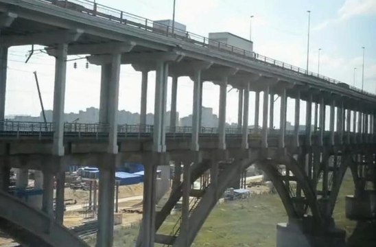Волжский (Борский) мост из окна поезда