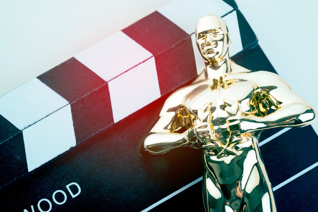 The Surprising Numbers Behind #OscarsSoWhite Show It's Not Just A Black & White Issue