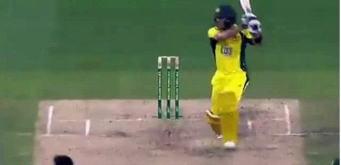 MS Dhoni makes a smart move to effect a run out