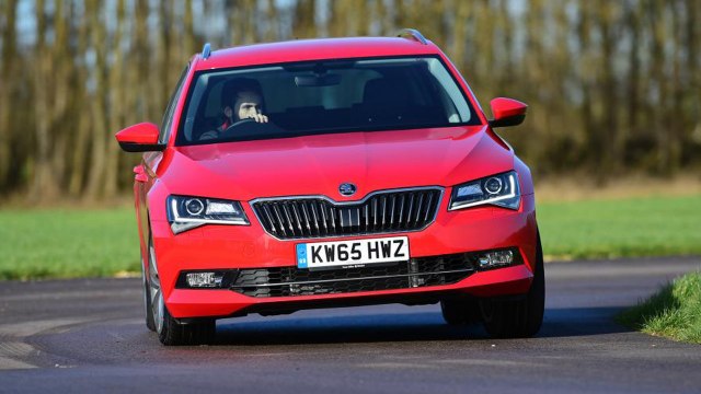 Skoda Superb Estate 280 2016 Review
