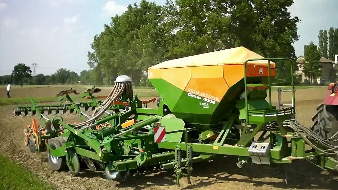 CVX1195 + Amazone Cirrus 4002 Semina Soia 2013