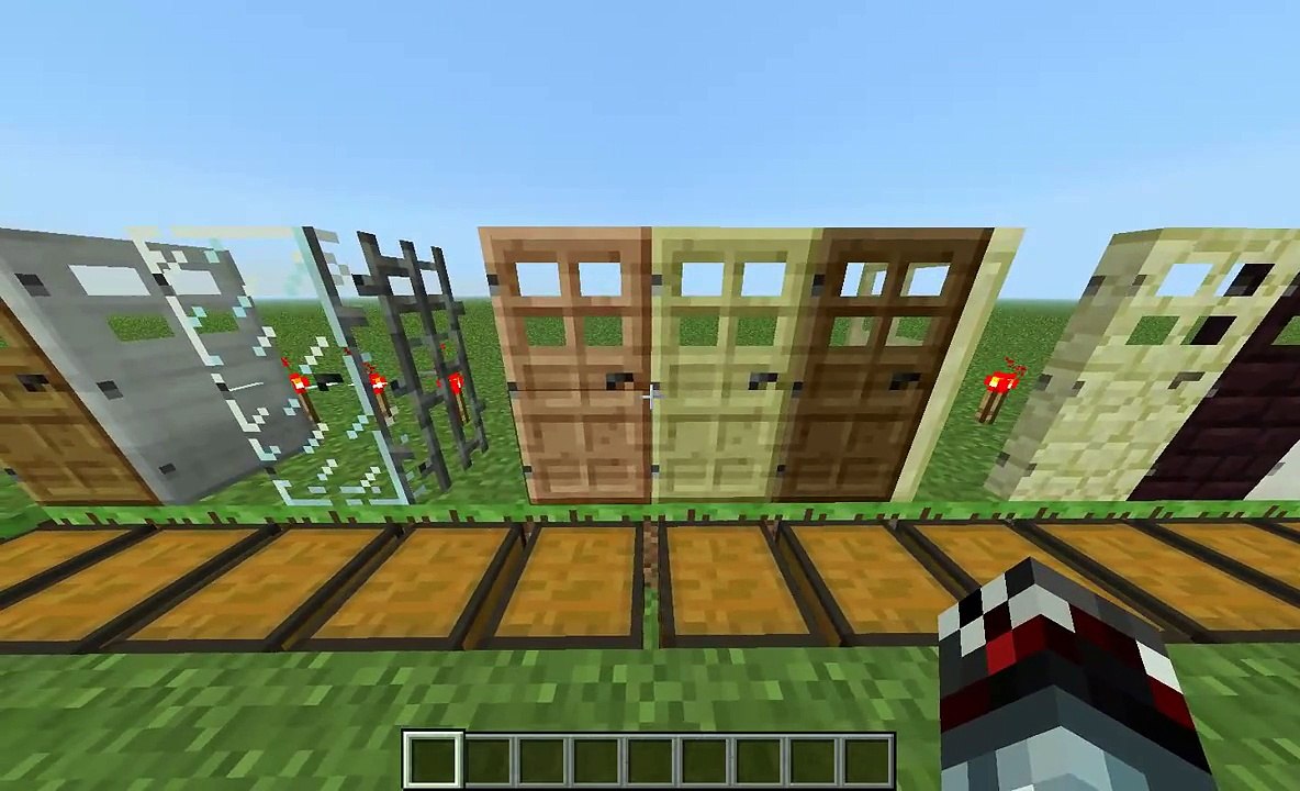 Extra Doors! More doors for Minecraft 1.6.4 Forge