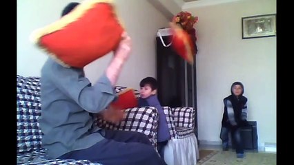 Oha diyorum yastık savaş oyunları