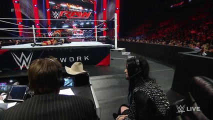 Becky Lynch vs. Charlotte׃ Raw, November 30, 2015