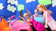 FROZEN CAR ACCIDENT!!! Elsa & Anna Car Crash With Barbie Closet Sitting DisneyCarToys
