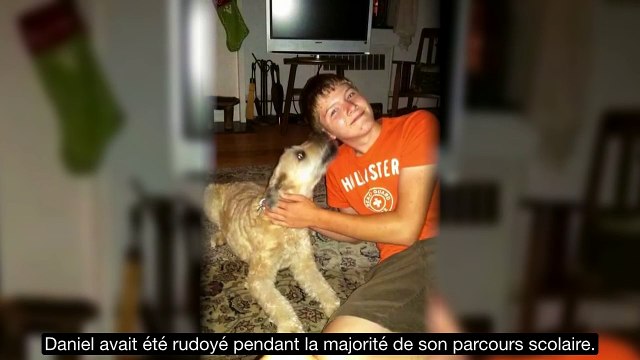 Une mère allume le téléphone de son fils et découvre ce SMS, elle éclate soudainement en pleurs.