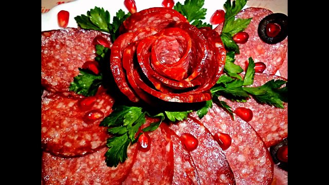 Роза из колбасы! Мясная нарезка. Украшения тарелки! Rose of sausages! Decoration of dishes