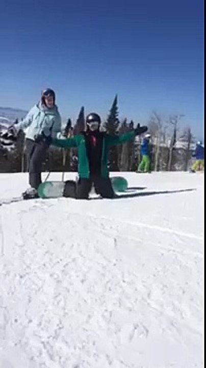 Giraffe loose in Colorado