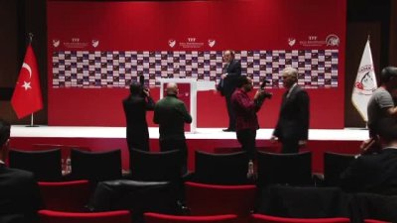 Türkiye Futbol Federasyonu Başkanı Demirören - "Uzun Yıllardır Futbolun İçinde Olanlar Bana Hak...