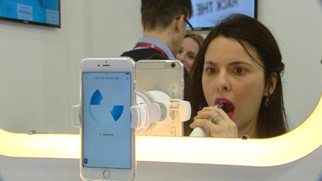 Tareas cotidianas como cepillarse los dientes se cuelan como un juego en el Congreso de Móviles