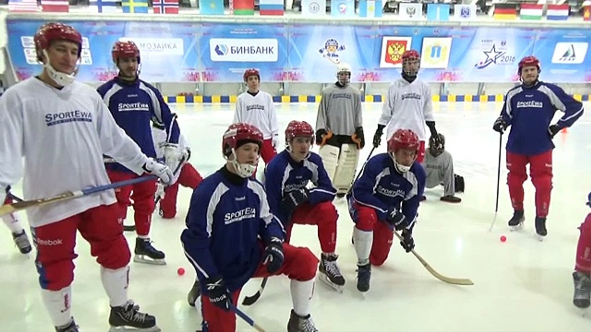 ⁣тренировка сборной России по хоккею с мячом в ледовом дворце Волга-Спорт-Арена
